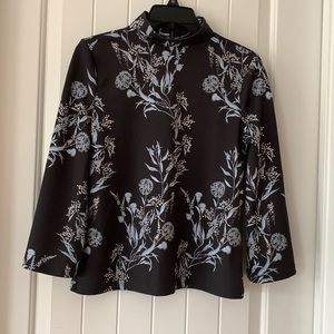 Ann Taylor Floral Turtle Neck 3/4 Sleeves Blouse XS